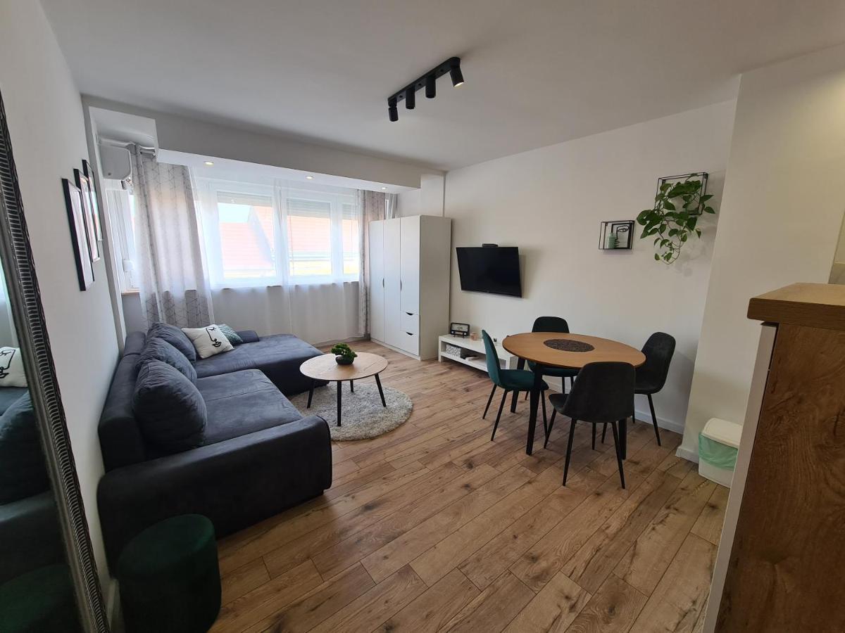 Apartman Id Donji Miholjac Daire Dış mekan fotoğraf